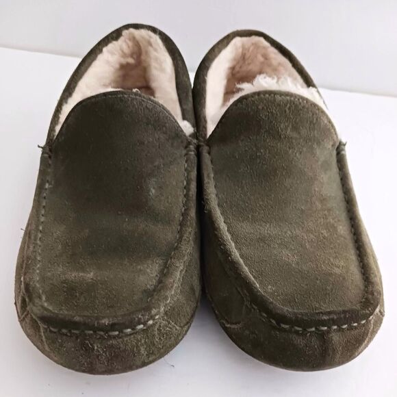 UGG Ascot Olive Green Suede Slipper Sheepskin Lined 1101110 Sz 10 - Picture 7 of 8